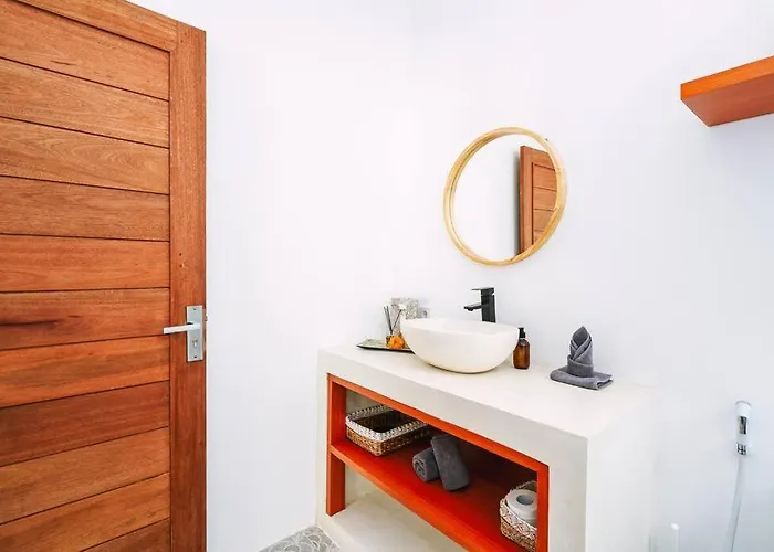 Svasti - 5 Min To Beach, Tranquil Riverside Sanctuary Villa Canggu (Bali)